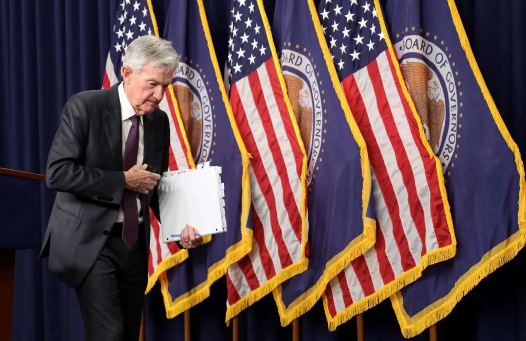 Fed Pangkas Suku Bunga 25 Bps: Saham AS & Eropa Naik, Dampak Bagi Investor Gen Z 2025